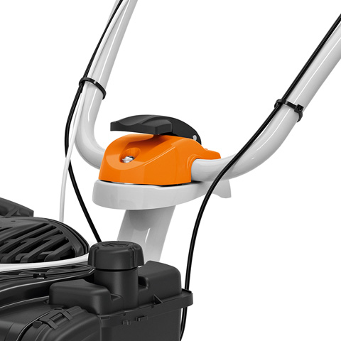Regulowany uchwyt zwiększa ergonomię pracy Regulowany w każdej płaszczyźnie uchwyt glebogryzarki STIHL MH 585