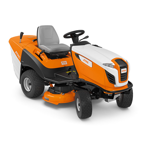 Solidnie wykonana rama traktora ogrodowego STIHL RT 4082