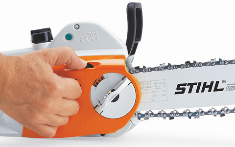 STIHL Błyskawiczny napinacz piły łańcuchowej (B) w pilarce elektrycznej STIHL MSE 230 C-B