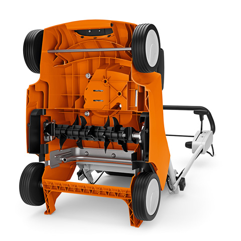 Jednostka robocza wyposażona w wytrzymałe noże Zamontowane na stałe noże w wertykulatorze spalinowym STIHL RL 540