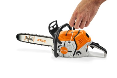 Pilarka łańcuchowa - zabawka na baterie STIHL