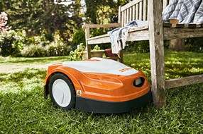 Robot koszący STIHL RMI 422 P